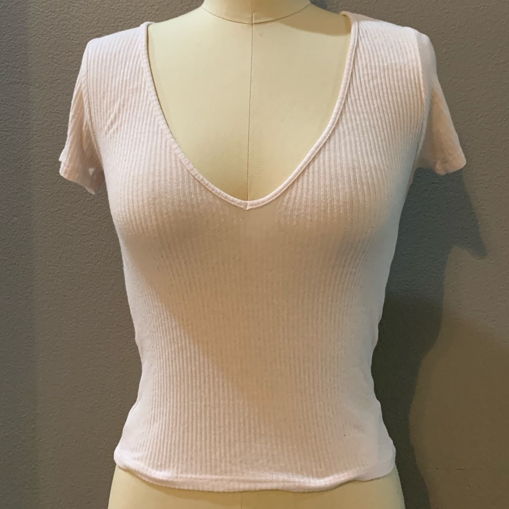 ⚡️SOLD⚡️V-Neck Top | BRANDY MELVILLE